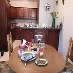 Stunning 2-Bed Apartment In Praha 4